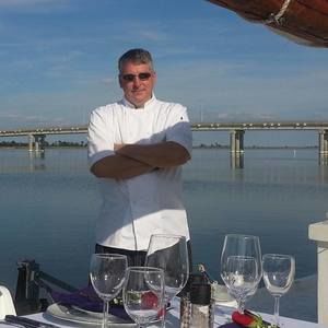 Meet your Posher, Gerald